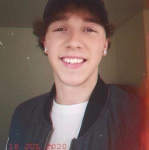 Meet your Posher, Drake